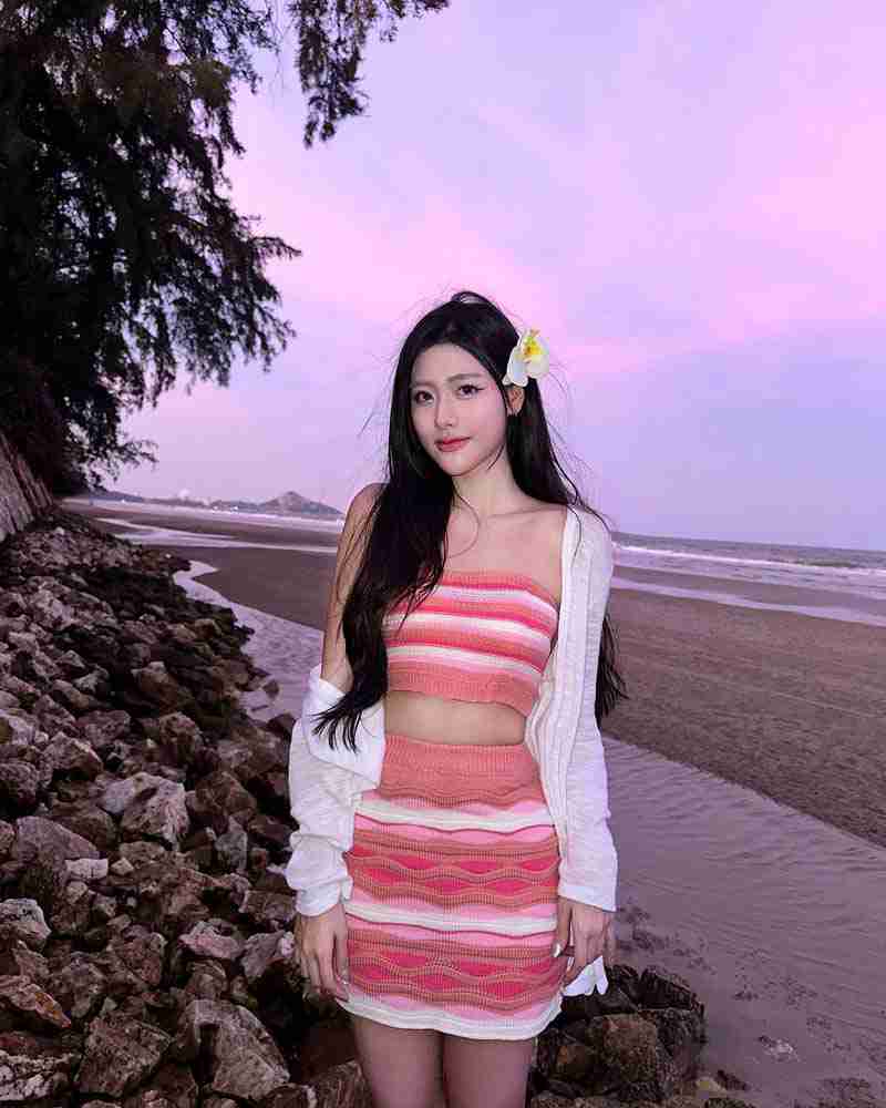 จีจี้ ณัฐกุล อดีต BNK48 เซ็กซี่เบา ๆ กับชุดเที่ยวทะเล เดินเล่นริมหาด ว้าว สวยฉ่ำ !